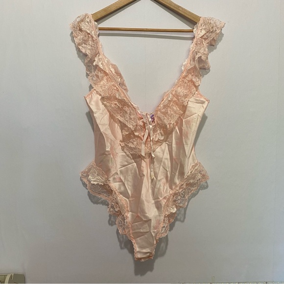 Vintage Beth Michaels Satin Lace Teddy Bodysuit Lingerie Pink Medium Made in USA - Picture 1 of 10